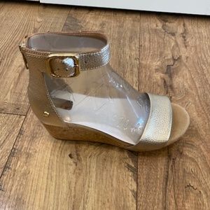 UGG Zoe ii Leather Wedge Sandals